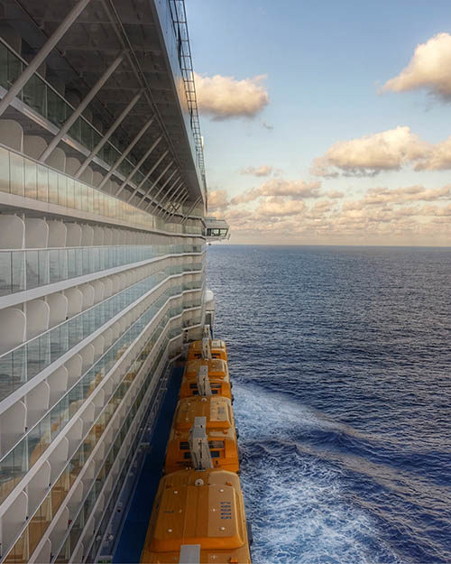 Юго-Восточная Азия и Япония<br> Spectrum of the Seas (Royal Caribbean International) Юго-Восточная Азия и Япония<br> Spectrum of the Seas (Royal Caribbean International)